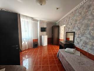 Гостиница Константинополь Витязево Двухместный номер с 1 кроватью или 2 отдельными кроватями-2