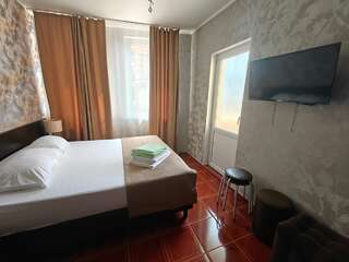 Гостиница Константинополь Витязево Семейный люкс с балконом-6