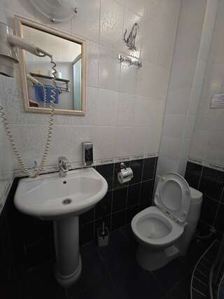 Гостиница Константинополь Витязево Семейный люкс с балконом-4