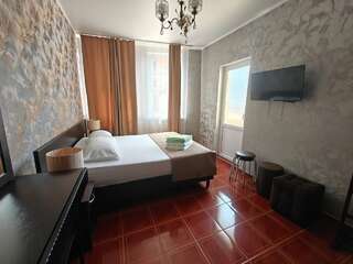 Гостиница Константинополь Витязево Семейный люкс с балконом-5